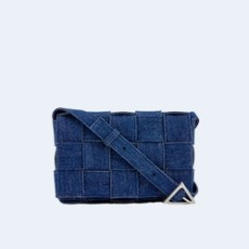 보테가 베네타 인트레치아토 데님 크로스백